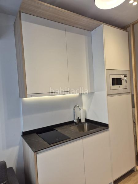 Foto a9d09bdd-816a-42c6-b842-afb2626e2150. Estudi a Lucero Madrid