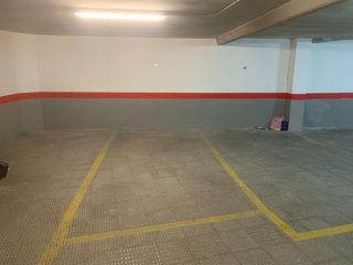 Miete Autoparkplatz  De embajadores