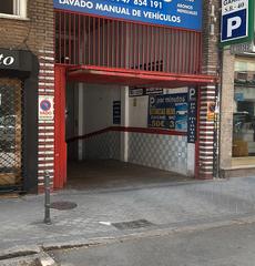 Edificio en Pacífico. Parking zona retiro-pacifico, mas de 50 plazas de garaje