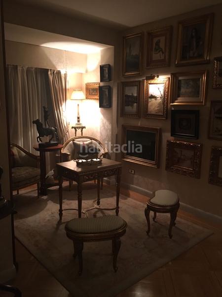 Foto ef69c957-c7ef-4a43-b0cc-094d99e2ca2a. Piso espectacular piso de lujo en los Jerónimos junto al parque del retiro, la zona más elegante y señorial . muy buen edific en Madrid