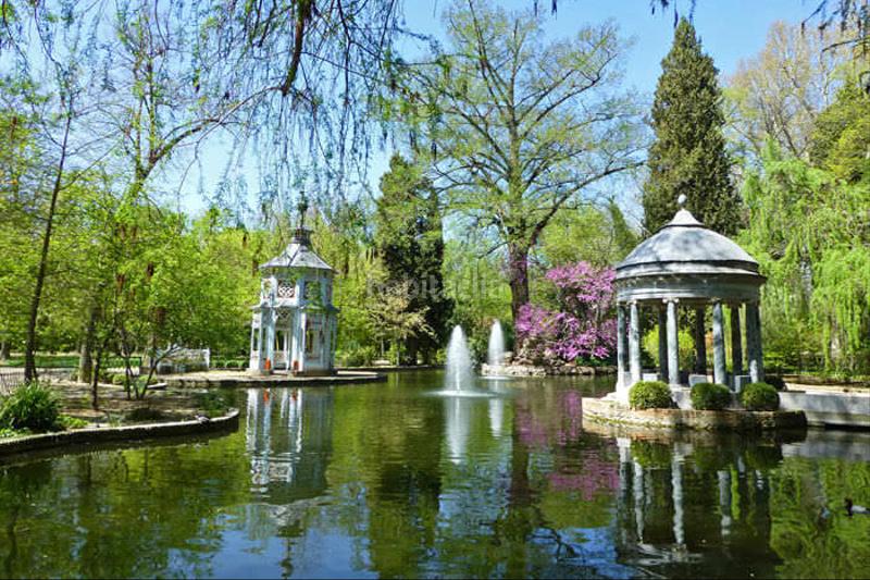 Foto 12ac5aaa-49ee-42e3-8af7-af2faa6c4579. Chalet with fireplace heating parking pool in nuevo Aranjuez-ciudad de las artes Aranjuez