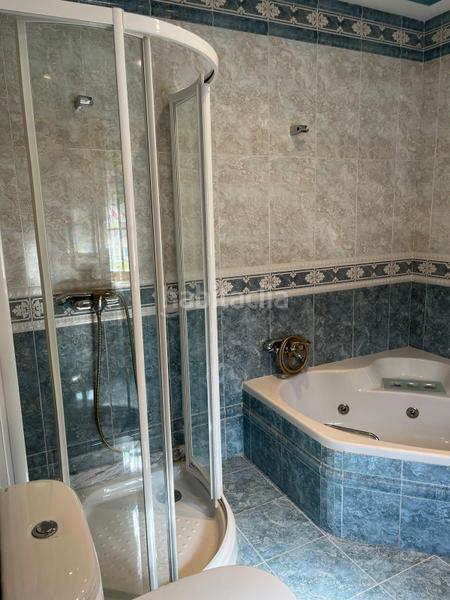 Foto 5c2b08fa-7e07-4180-aa2e-f51fde82b2b7. Chalet with fireplace heating parking pool in nuevo Aranjuez-ciudad de las artes Aranjuez