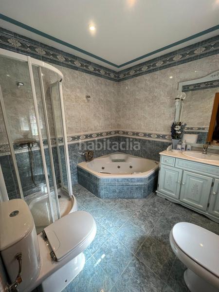 Foto ca6676f1-8a9a-48a6-a5e2-3aeca10f004b. Chalet with fireplace heating parking pool in nuevo Aranjuez-ciudad de las artes Aranjuez