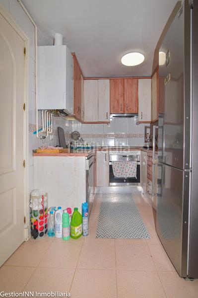 Foto eb25f1ba-a54a-4f8f-bbd6-c57597c61f37. Maison jumelée avec cheminée chauffage parking dans Villanueva del Pardillo