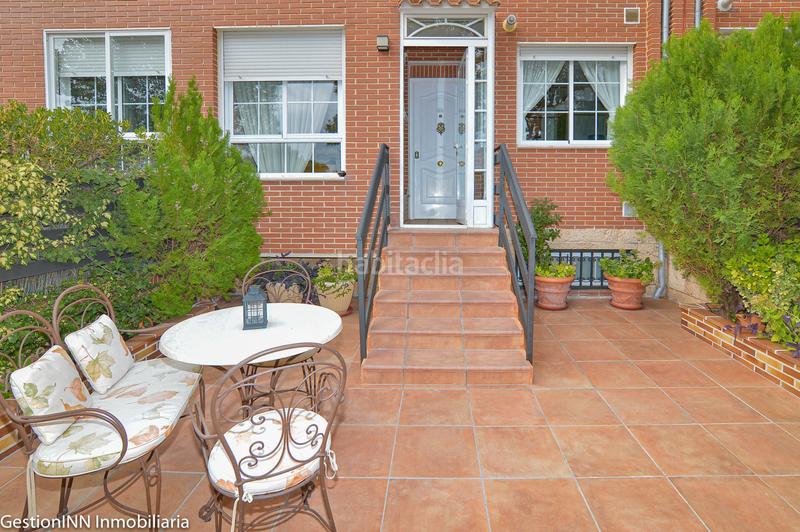 Foto eff71146-6be1-453b-8a1b-4258734fdab3. Maison jumelée avec cheminée chauffage parking dans Villanueva del Pardillo