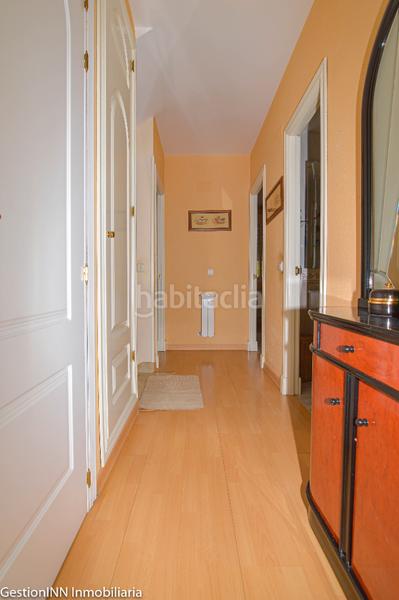 Foto f45615a5-53b7-47f6-9cf2-798fc083ed9c. Maison jumelée avec cheminée chauffage parking dans Villanueva del Pardillo