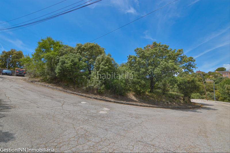 Foto bc4f0b4f-5487-4473-b87a-5554ef22a6f1. Terreny residencial a Pino Alto-Navarredonda Valdemorillo