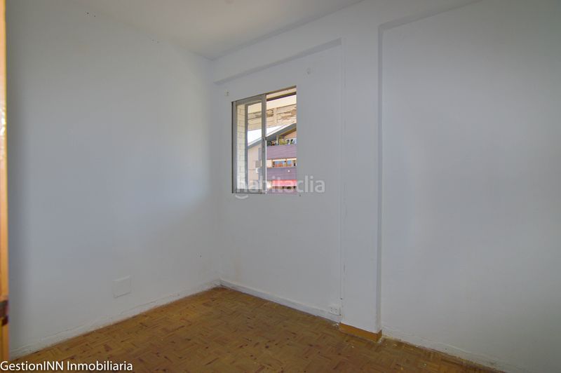 Foto 93a55cc1-236d-413e-8257-e3772ecd0437. Flat with heating in San Pascual Madrid