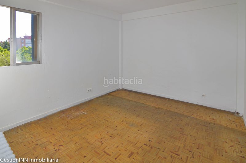 Foto c48c56ea-2029-4a78-b050-f83b93d2ae35. Flat with heating in San Pascual Madrid