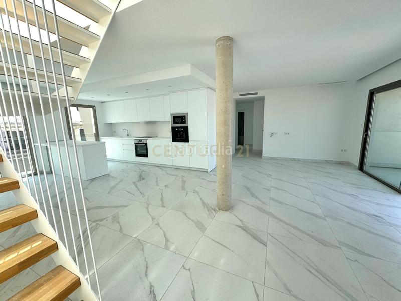 Foto 0cb30121-3e16-464f-a419-224f4e9317ec. Alquiler piso en Puig des Molins Ibiza