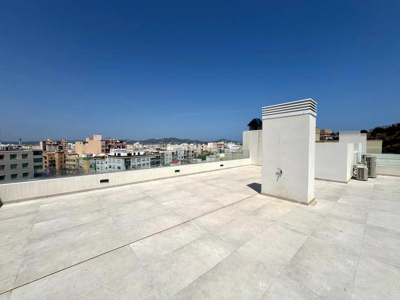 Foto bdc0e805-1405-4cc0-a481-e2f51f52bd6f. Alquiler piso en Puig des Molins Ibiza