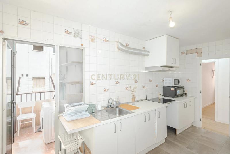 Foto 19052aba-89ac-4f5b-be0b-2c5d708321c1. Appartement in av. d'espanya in Puig des Molins Ibiza