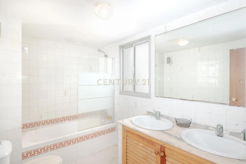 Foto 761efd72-9558-47a0-abb6-4856704edb49. Appartement in av. d'espanya in Puig des Molins Ibiza