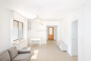 Appartement  Av. d'espanya, 3, ibiza, spain 3. Vivienda con gran potencial en pleno centro de ibiza
