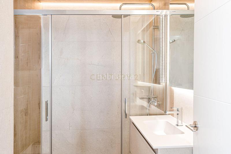 Foto 23e0b305-dfa1-493f-bba9-3b3cee00143e. Apartament a carrer de castelar 12 a Dalt Vila-La Marina Ibiza