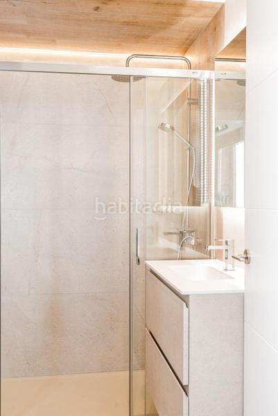 Foto c57e8786-387c-4a5e-a2b3-f5e4277519c0. Apartament a carrer de castelar 12 a Dalt Vila-La Marina Ibiza