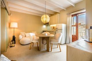 Apartament  Carrer del fosc  12. Maravilloso adosado en casco antiguo de ibiza