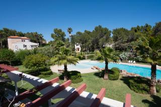 Appartement à Carrer de s'espalmador, 33, santa eulària des riu, spain modulo. Encantador piso en la exclusiva urbanización turmalina  santa eu