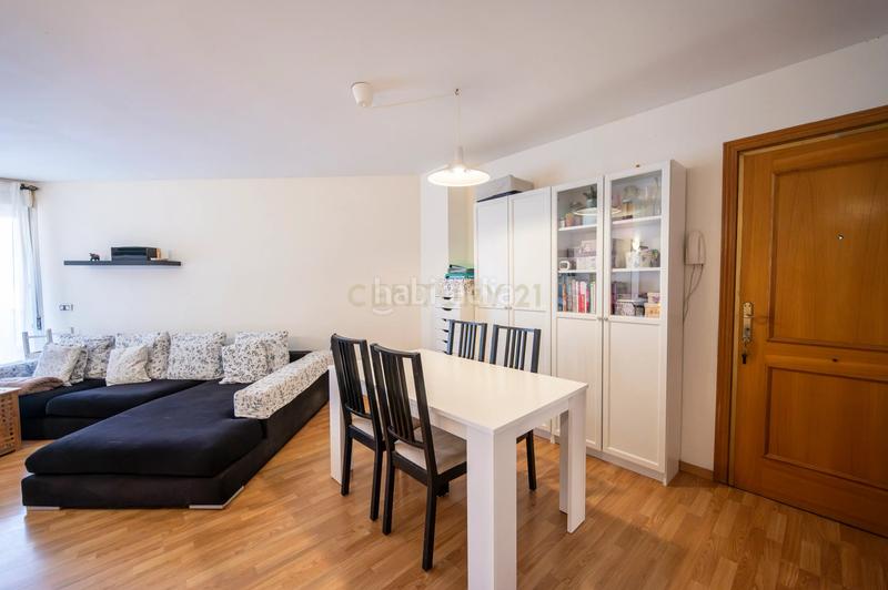 Foto 5e6a2548-33c7-4fbf-b4b9-944140079ec6. Apartament a avinguda de sant jordi a Ses Figueretes - Platja d'en Bossa - Cas Serres Ibiza