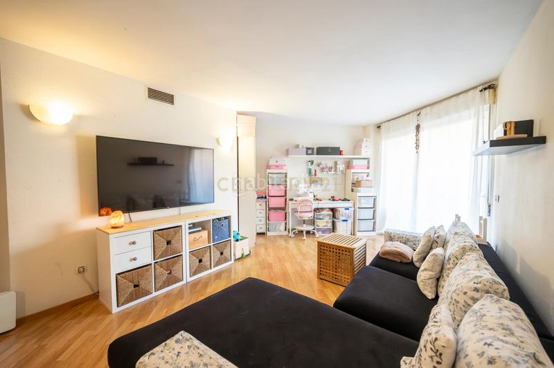 Foto 74f2537d-7fea-47f9-8f93-45043c6ca2c8. Apartament a avinguda de sant jordi a Ses Figueretes - Platja d'en Bossa - Cas Serres Ibiza