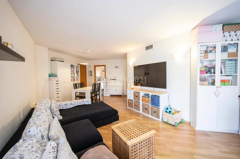 Foto fe53724e-d482-4226-be1e-45a202fa2517. Apartament a avinguda de sant jordi a Ses Figueretes - Platja d'en Bossa - Cas Serres Ibiza