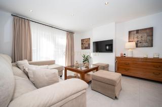 Apartament a Carrer dels tamarells, n 1, sant antoni de portmany, spain 1. tico moderno en zona residencial tranquila