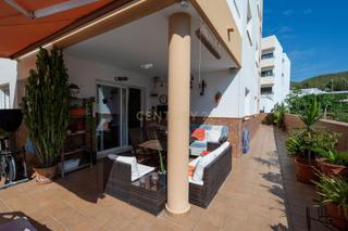 Appartement à Santa Eulària des Riu. Amplio piso en venta