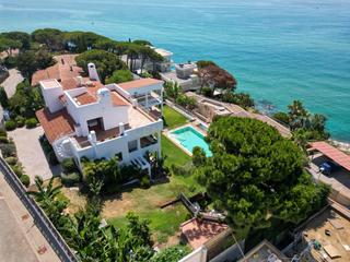 Haus in Cl mirador de les vil.les 16. Villa mediterránea de lujo con vistas panorámicas al mar  arenys