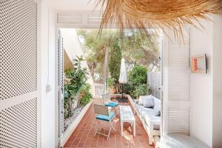 Piccolo appartamento  Cl club cala azulsanta eularia des riu (illes balears). Encantador bungalow bohemio junto al mar en cala llenya