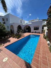 Casa  Cl ramon muntaner 3santa eularia des riu (illes balears). Casa urbana independiente reformada con piscina en el centro de