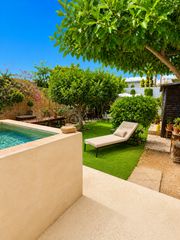 Casa adossada a Camí de cas ferró, eivissa, spain 17. Oportunidad unica! inversión o posibilidad de crear tu hogar per