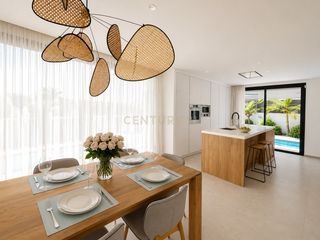 Rent House  Cl carrer torre d'en barcelo 12santa eularia des riu (illes bale. Lujosa casa adosada en alquiler de temporada en ses torres
