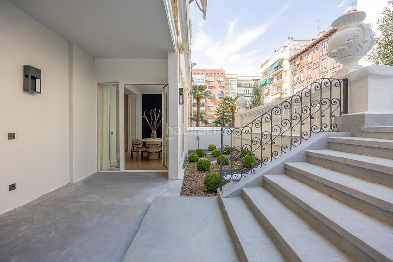 Foto 2f0ea5bd-7a56-4efe-8de7-07f89027b6cf. Piso Recoletos impecable piso exterior con 3 balcones y una impresionante terraza de 119 m con jardín privado, un verdadero oasis urba en Madrid