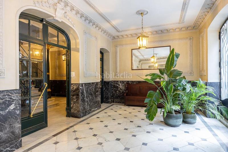 Foto d0e57fc4-b10b-4ebc-ac8a-b767f027c15c. Piso Recoletos impecable piso exterior con 3 balcones y una impresionante terraza de 119 m con jardín privado, un verdadero oasis urba en Madrid