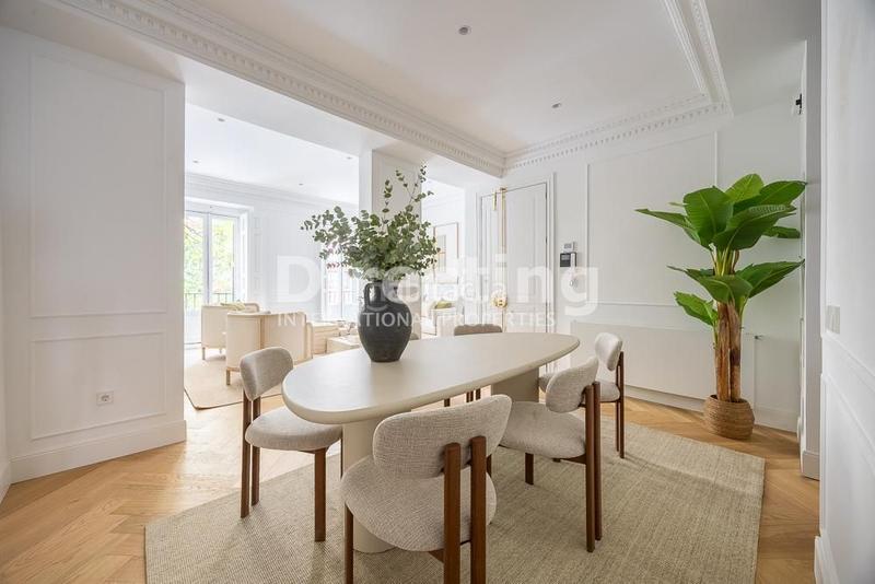 Foto 526ea0f7-e4f1-42cb-b1c2-2f8c65fe33e7. Piso próximamente en Recoletos calle lagasca piso reformado y amueblado con un estilo único en Madrid