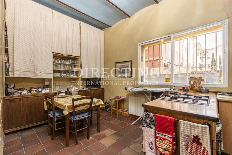 Foto f6ed98c5-e825-42b4-a69f-b512c91ff70d. Casa a Guindalera Madrid