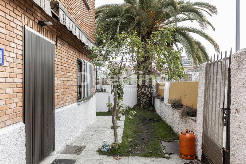 Foto 41df7ce9-acba-480f-8215-e4c2d4131481. Maison avec chauffage parking dans Canillas Madrid