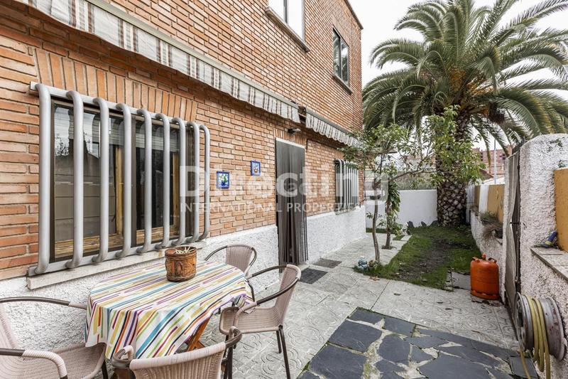 Foto 7c4398f8-e039-48c8-ae26-fc721fe42613. Maison avec chauffage parking dans Canillas Madrid