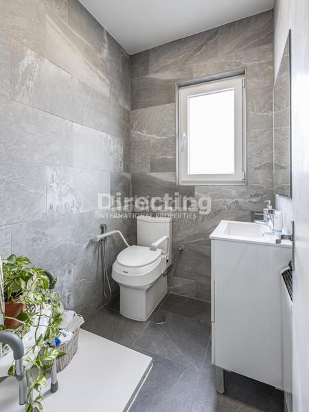 Foto cdb1dfec-30ee-455d-8a0c-5a873dc41835. Maison avec chauffage parking dans Canillas Madrid