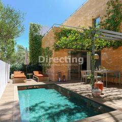Casa a Aravaca. Vivienda unifamiliar  jardín privado y una piscina  una plaza de