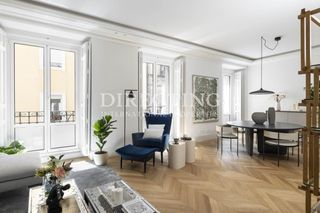 Pis  Calle de la alameda. Exclusiva vivienda en venta en el corazón de cortes  madrid