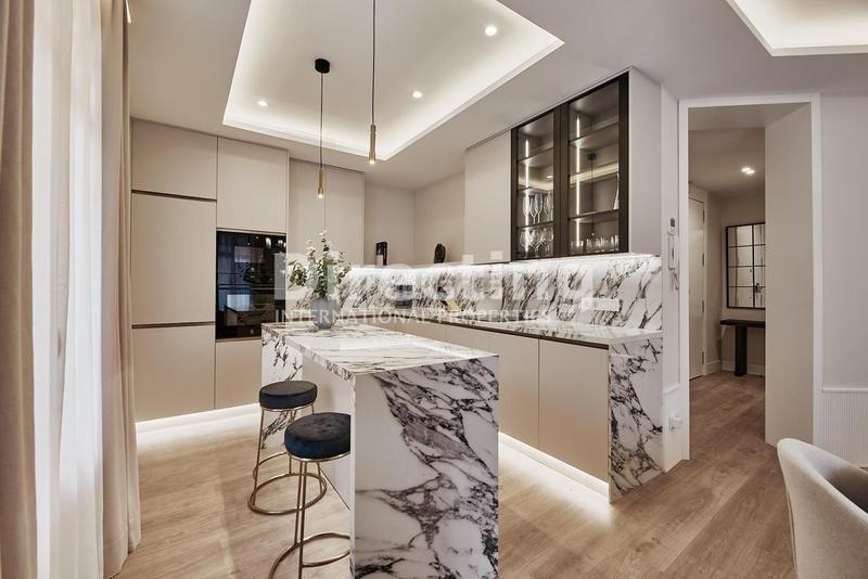 Foto 793f0239-c4c4-4803-b325-773d2cb0fd04. Etagenwohnung in Goya Madrid