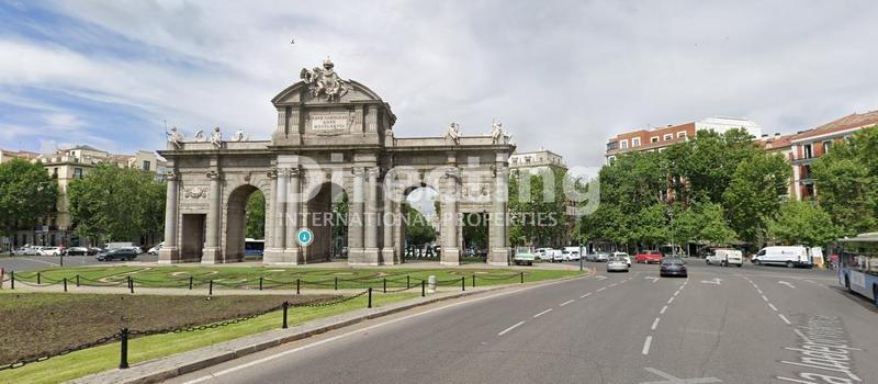 Foto f004a9bb-07e1-48dd-8a4f-0e883dee6a71. Flat with heating in Recoletos Madrid