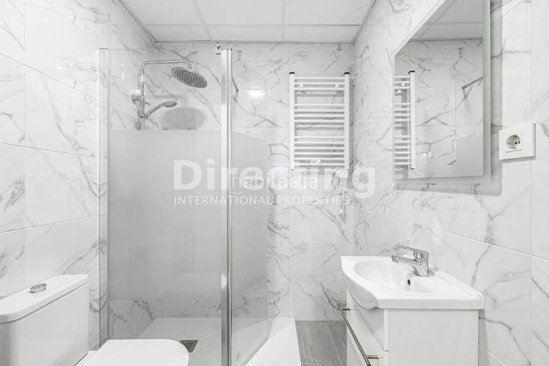 Foto c896377d-7c1e-454c-bc0f-2a3e597fded9. Ground floor with heating in Fuente del Berro Madrid