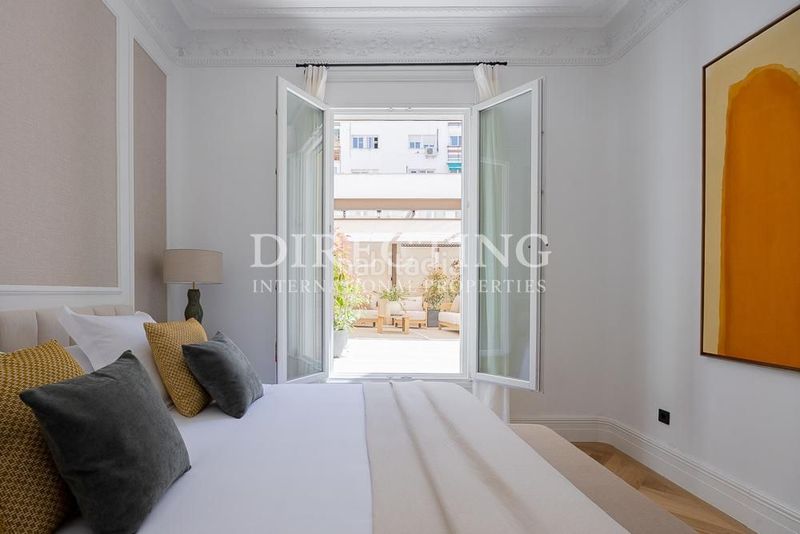 Foto a3a0cf2d-87a6-425d-acb5-d113d3671242. Pis a Recoletos Madrid