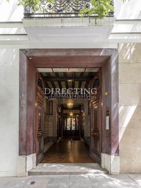 Foto e6a109d6-879e-4f6d-a112-19d83a3a1490. Àtic a Recoletos Madrid