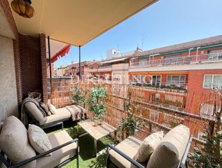 Appartement  De núñez de balboa. Garaje acceso directo  6º exterior terraza  5 dormitorios  recol