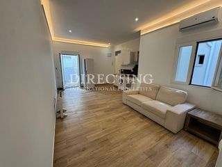 Alquiler Piso  De iriarte. Exclusivo apartamento reformado junto a diego de león  techos al