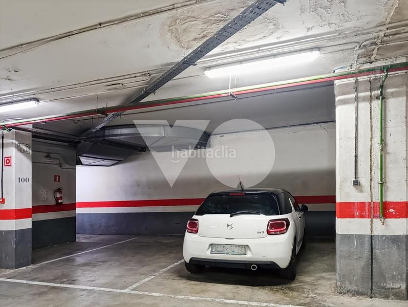 Foto 2f4818ff-41b7-4083-be5c-8d3859dd68b1. Parking coche plaza de garaje en venta en zona suanzes, en Madrid