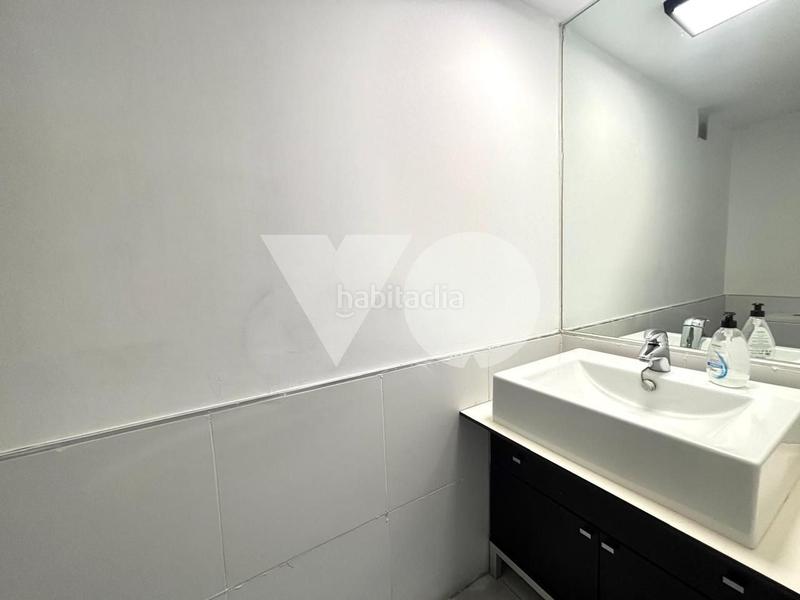 Foto cdd118d2-3b61-4278-a5ee-cbca8743e2f3. Location bureau avec chauffage parking dans Simancas Madrid